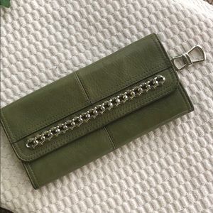 B Makowsky Wallet